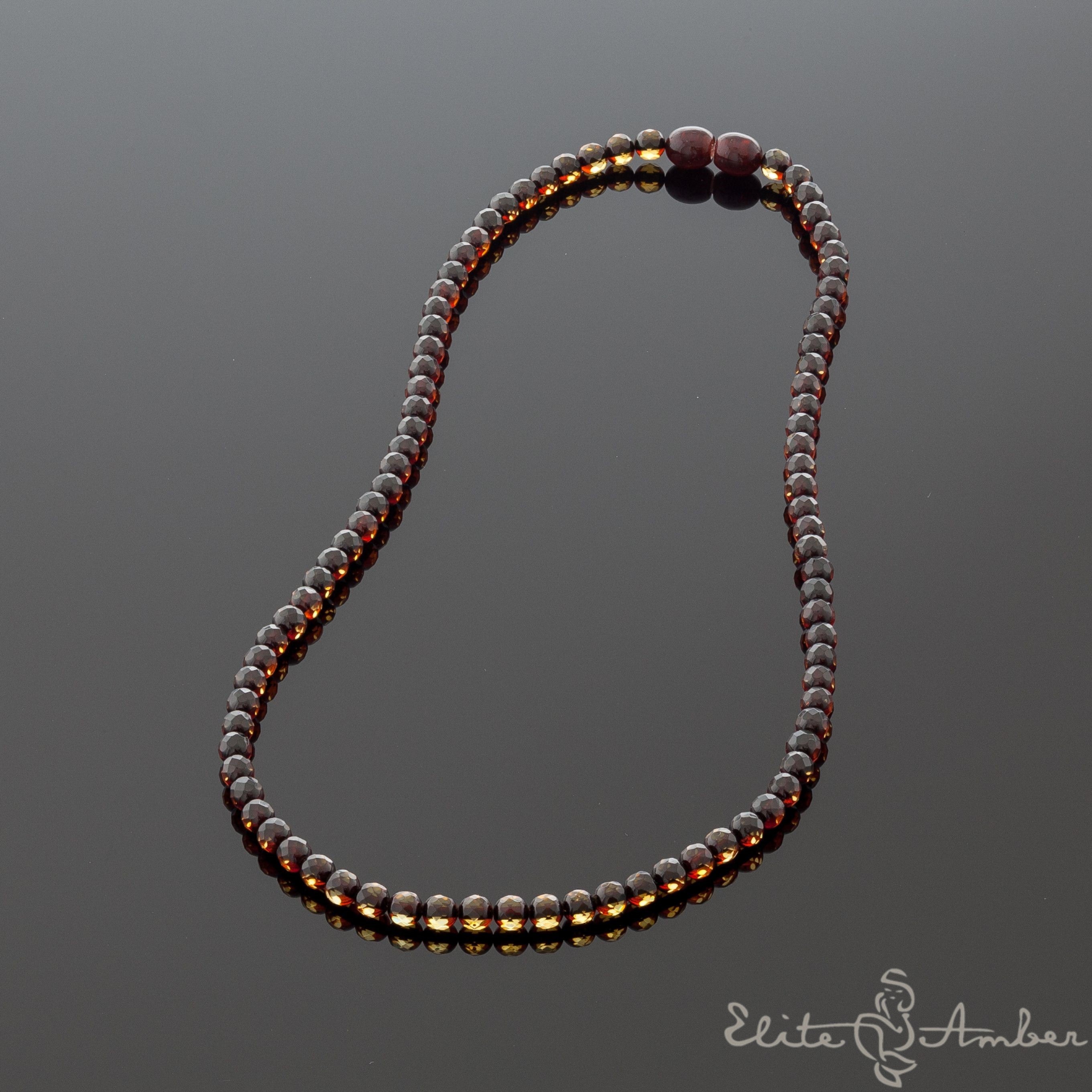 Amber necklace "Glossy night"