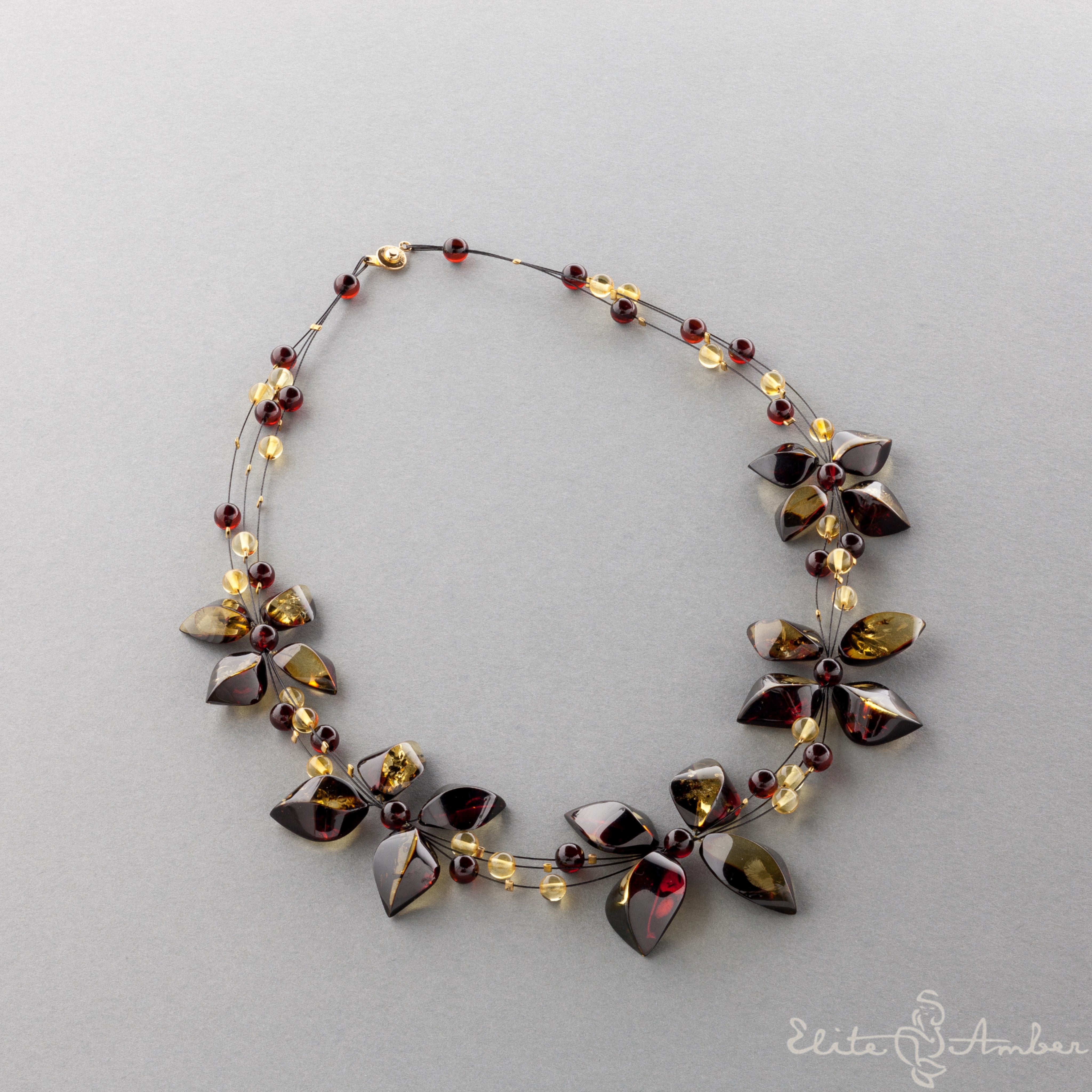 Amber necklace "Brilliant wind flowers"